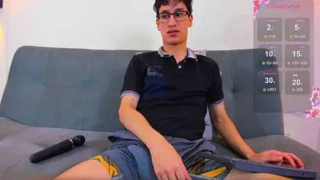 Cum_hunters stripchat stream image