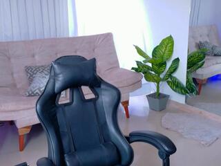 Emilly Jonnes flirt4free stream image, 13.04.2026 12:30
