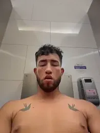 liam_bronw stripchat stream image, 13.04.2026 17:40