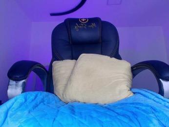 naomi-k bongacams stream image