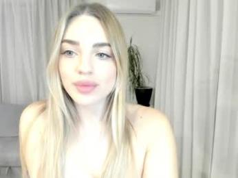 nicole_blueberry chaturbate stream image, 14.04.2026 19:00