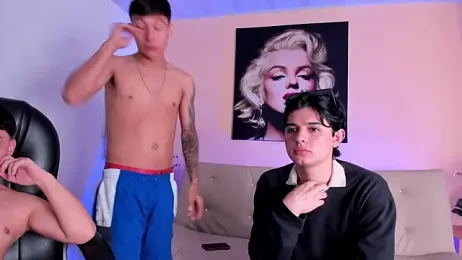 HotThreesoome stripchat stream image, 20.04.2026 13:20