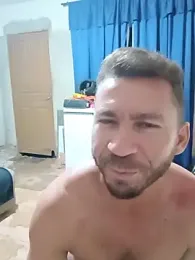 RobertoLuiz84 stripchat stream image, 22.04.2026 02:20