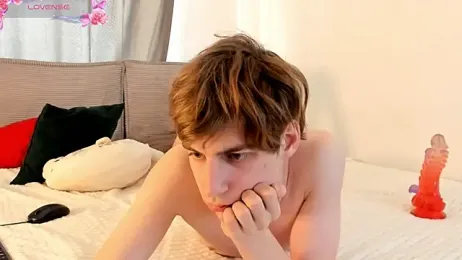 AvenGlow stripchat stream image, 24.04.2026 05:50