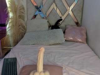 dana-curly camsoda stream image, 24.04.2026 14:00