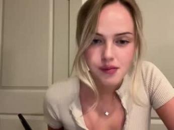 luvaimee chaturbate stream image, 29.04.2026 02:30