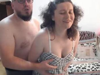 adriana_elvis chaturbate stream image, 30.04.2026 07:50