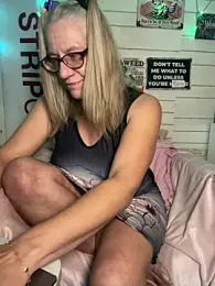 TrenaAnne stripchat stream image, 03.05.2026 22:20
