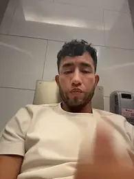 liam_bronw stripchat stream image, 11.05.2026 17:30