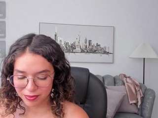 sienna-luxor camsoda stream image, 14.05.2026 16:40