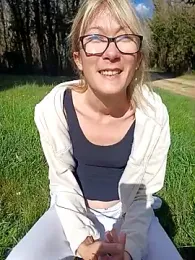 Timide_girl2 stripchat stream image