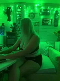 TrenaAnne stripchat stream image, 28.05.2026 14:40