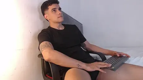 adam_levis17 stripchat stream image, 05.06.2026 04:20