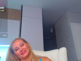 hold-me-tight bongacams stream image