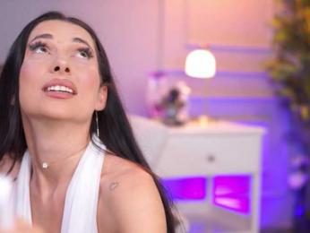 EllyLynne bongacams stream image, 27.08.2026 19:30