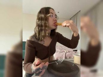 v_-_-_v bongacams stream image, 20.09.2026 15:30