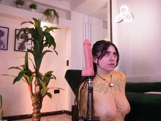 zoe-cruz21 camsoda stream image, 02.10.2026 12:30