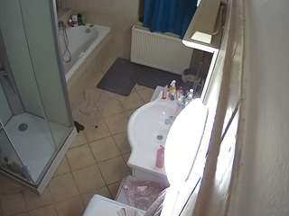 voyeurcam-julmodels-bath-2nd-2 camsoda stream image, 02.10.2026 11:10