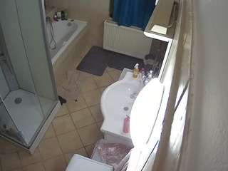 voyeurcam-julmodels-bath-2nd-2 camsoda stream image, 02.10.2026 11:10