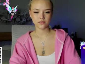 flooora_0 chaturbate stream image, 10.10.2026 01:10