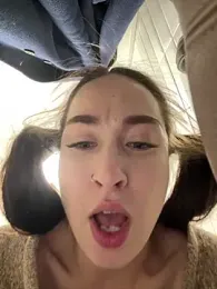 Holly_Play stripchat stream image