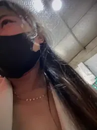 Tina_995 stripchat stream image