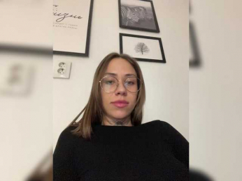 IRAONIC bongacams stream image