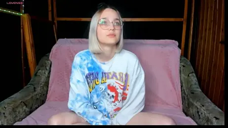 AkiraAkio stripchat stream image