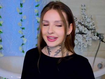 miachill bongacams stream image