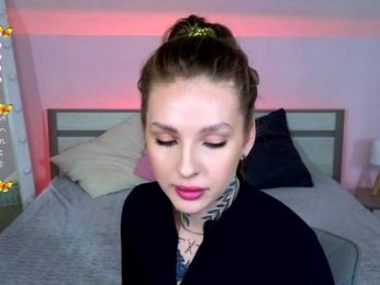 miachill bongacams stream image