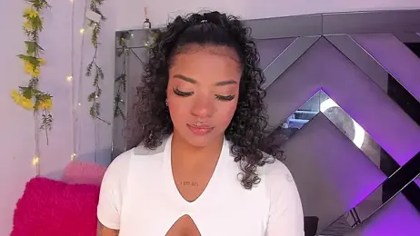 Iris_hott1 stripchat stream image