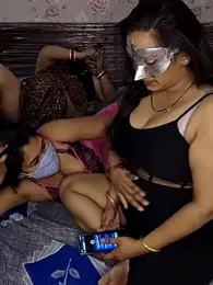 Indian_hotmilfs stripchat stream image