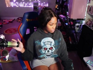 lovenzia camsoda stream image